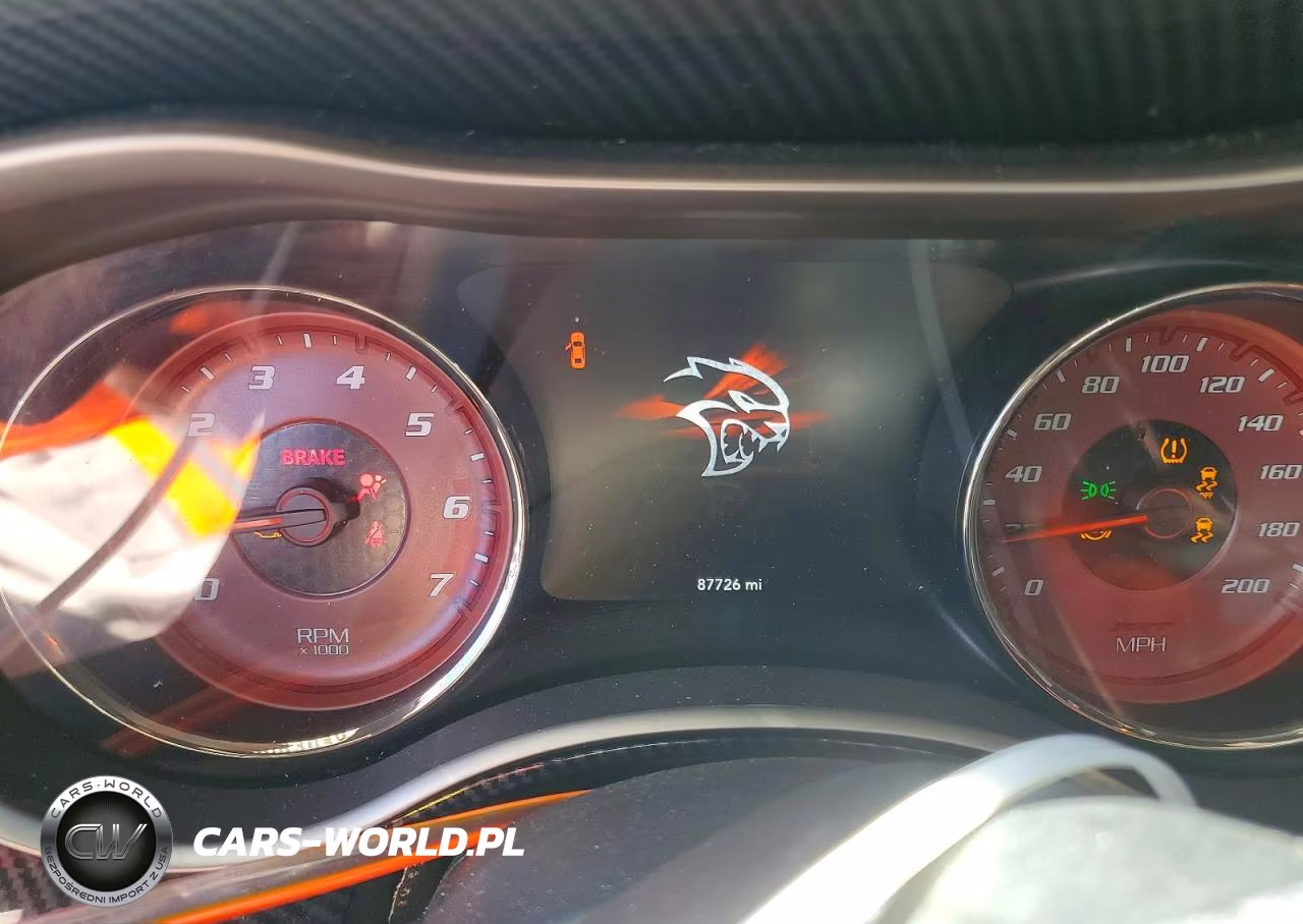 2018 Dodge Charger Srt Hellcat VIN:2C3CDXL90JH220423 - 9