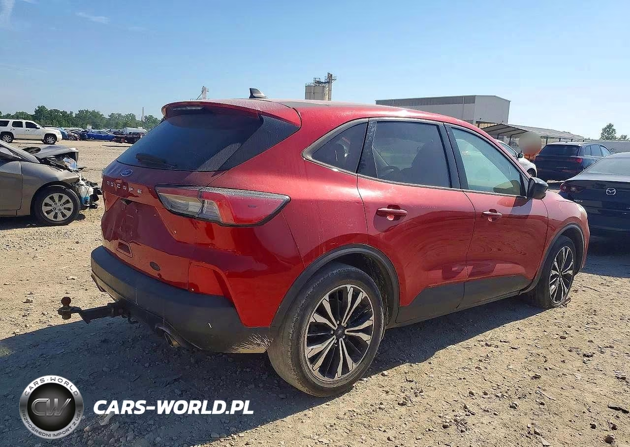 2021 Ford Escape Se VIN:1FMCU0G6XMUA17362 - 3
