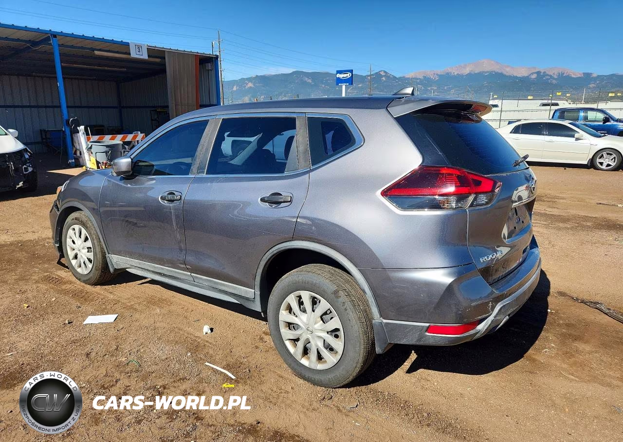 2018 Nissan Rogue S VIN:KNMAT2MVXJP557875 - 2