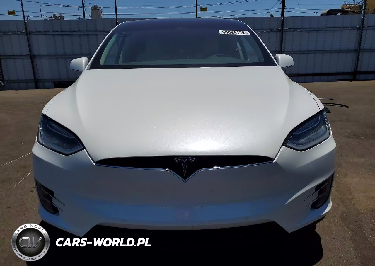 2019 Tesla Model X VIN:5YJXCAE25KF152947 - 5