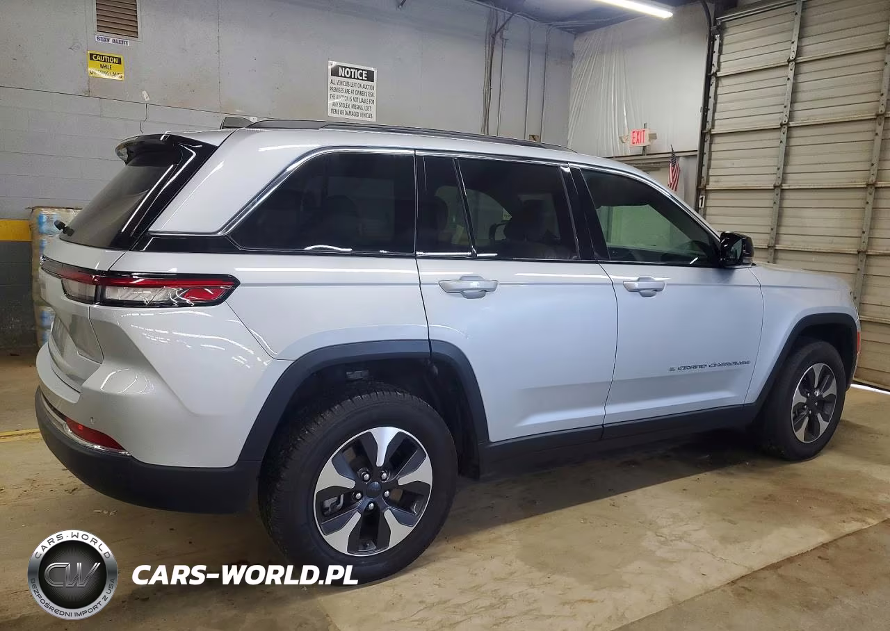 2024 Jeep Grand Cherokee Limited 4Xe VIN:1C4RJYB64RC721339 - 3