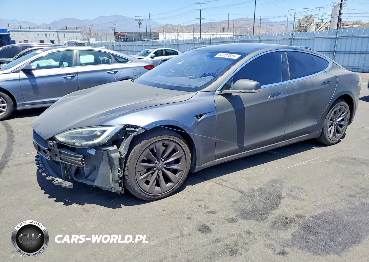 2018 Tesla Model S – zdjęcie 1 z 12