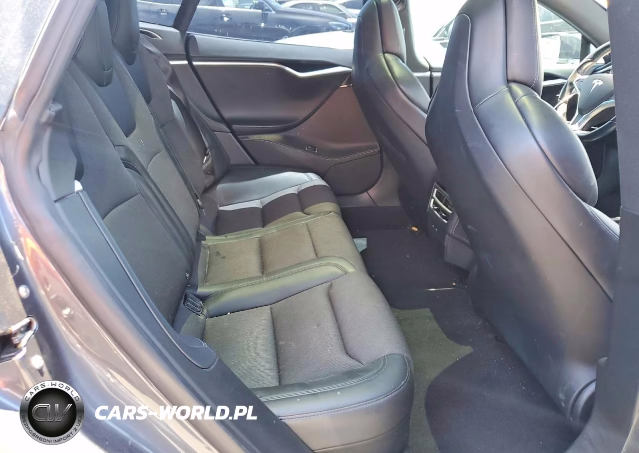 2018 Tesla Model S VIN:5YJSA1E28JF249915 - 10
