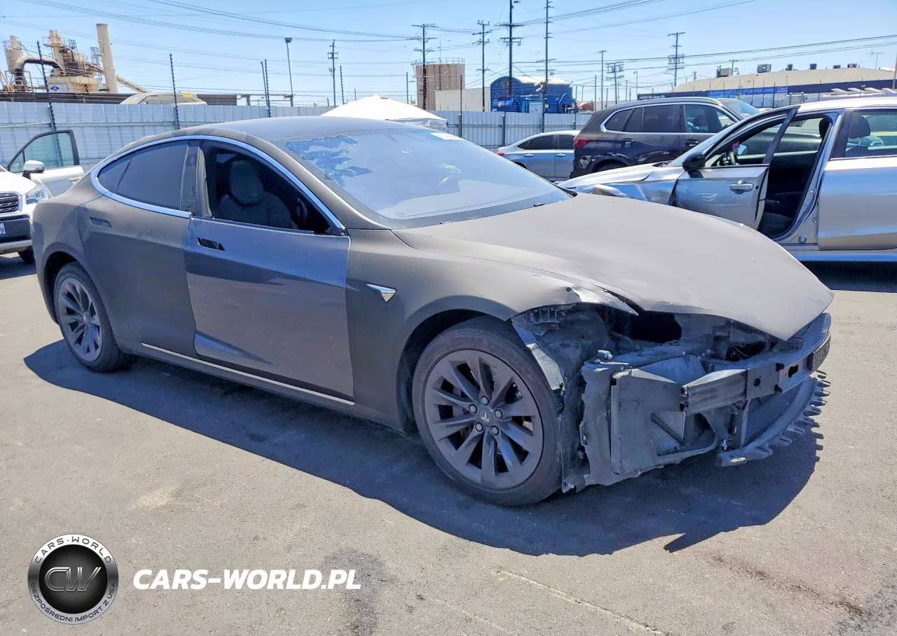 2018 Tesla Model S VIN:5YJSA1E28JF249915 - 4