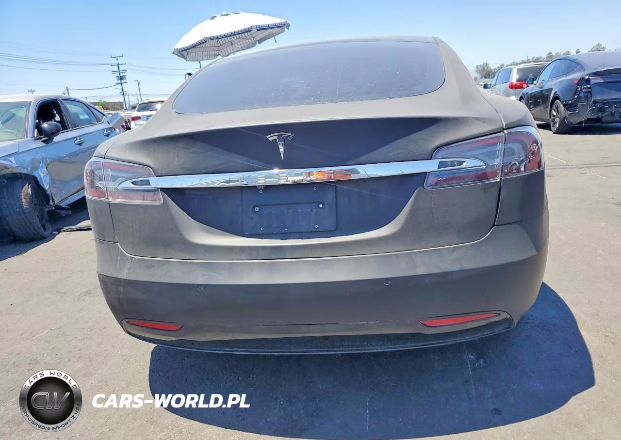 2018 Tesla Model S VIN:5YJSA1E28JF249915 - 6