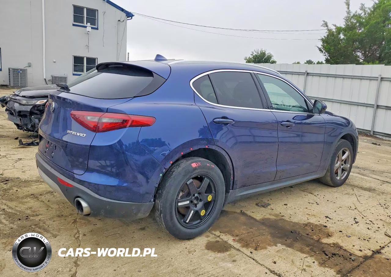 2021 Alfa Romeo Stelvio Sport VIN:ZASPAKAN3M7D09967 - 3