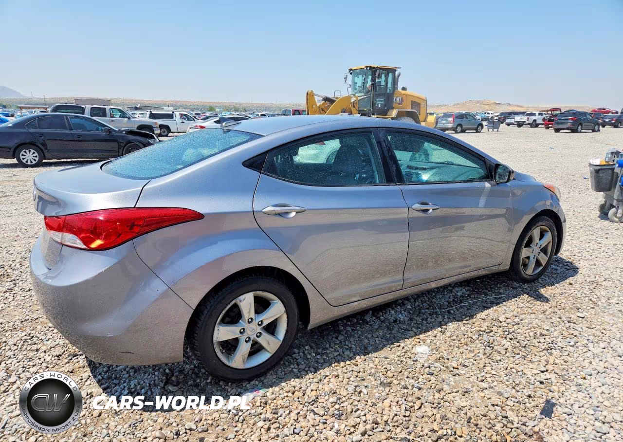 2013 Hyundai Elantra Gls VIN:KMHDH4AE9DU702954 - 3