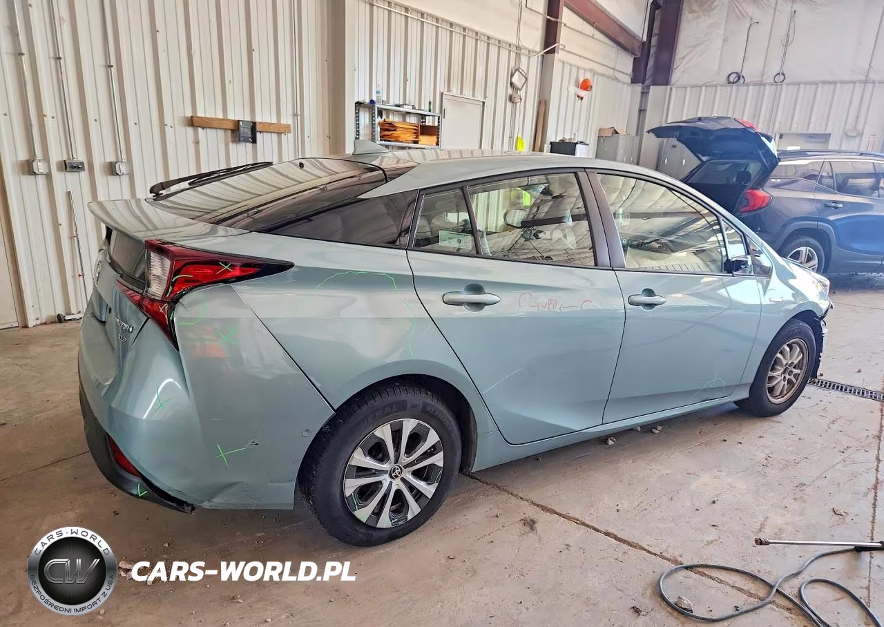 2019 Toyota Prius Xle Awd-E VIN:JTDL9RFU6K3005156 - 3