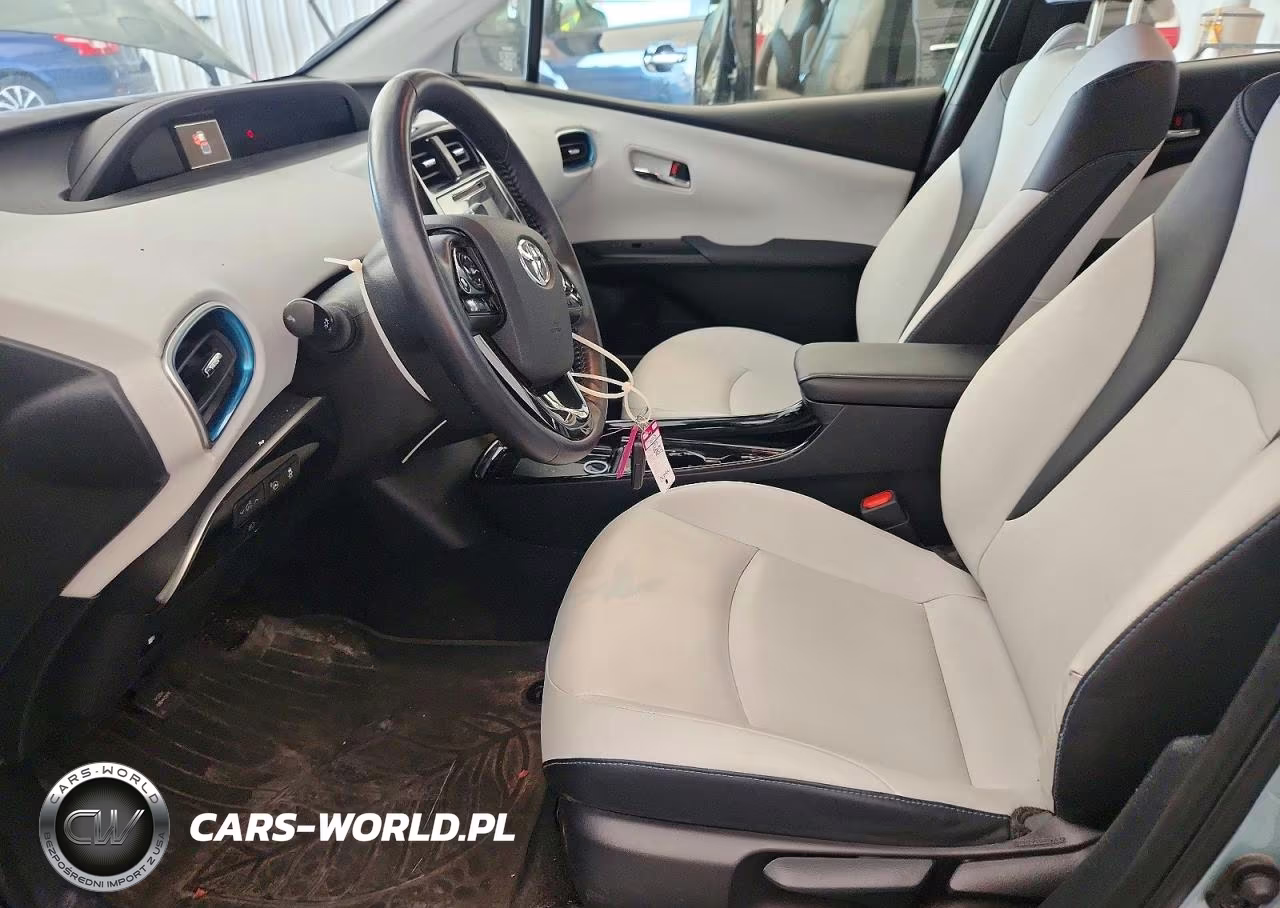 2019 Toyota Prius Xle Awd-E VIN:JTDL9RFU6K3005156 - 7