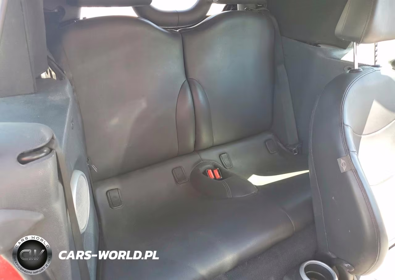 2005 Mini Cooper S VIN:WMWRH33555TF83745 - 10