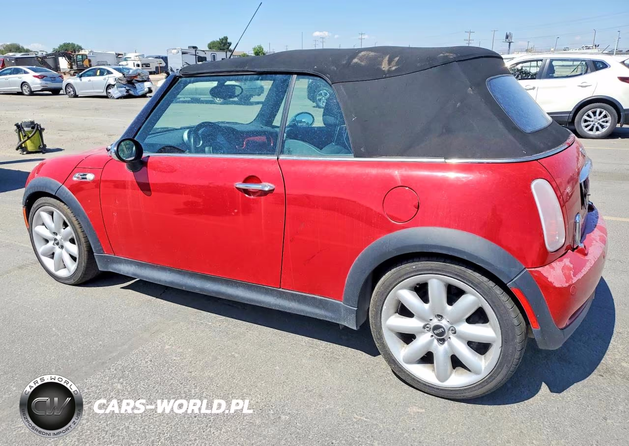 2005 Mini Cooper S VIN:WMWRH33555TF83745 - 2