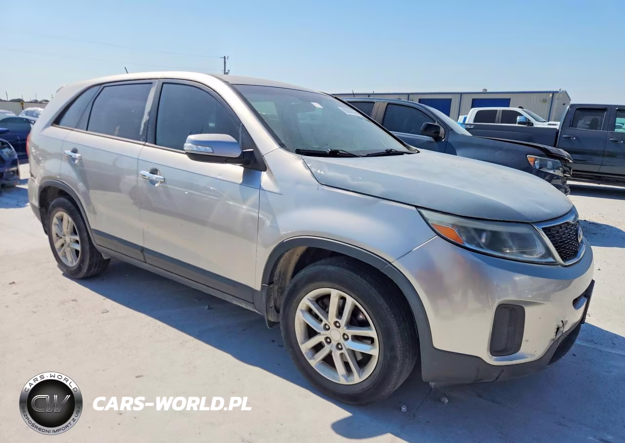 2014 Kia Sorento Lx VIN:5XYKT3A69EG425030 - 4