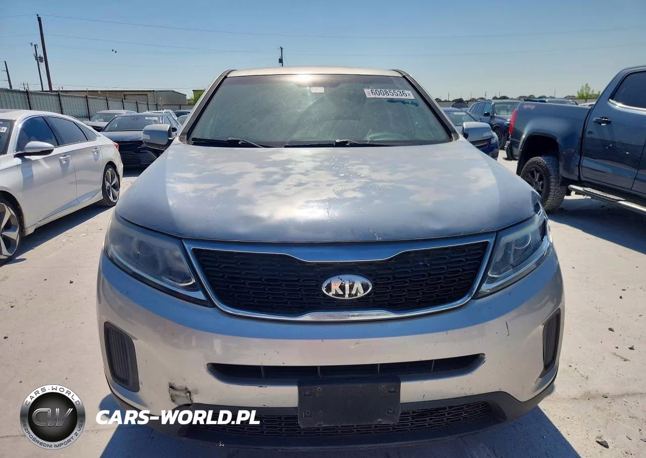 2014 Kia Sorento Lx VIN:5XYKT3A69EG425030 - 5