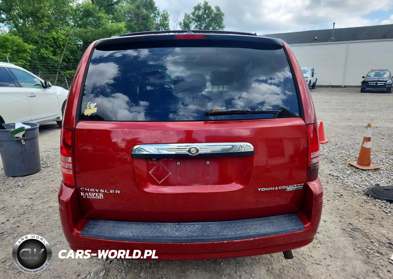 2010 Chrysler Town & Country Touring VIN:2A4RR5D17AR126628 - 6
