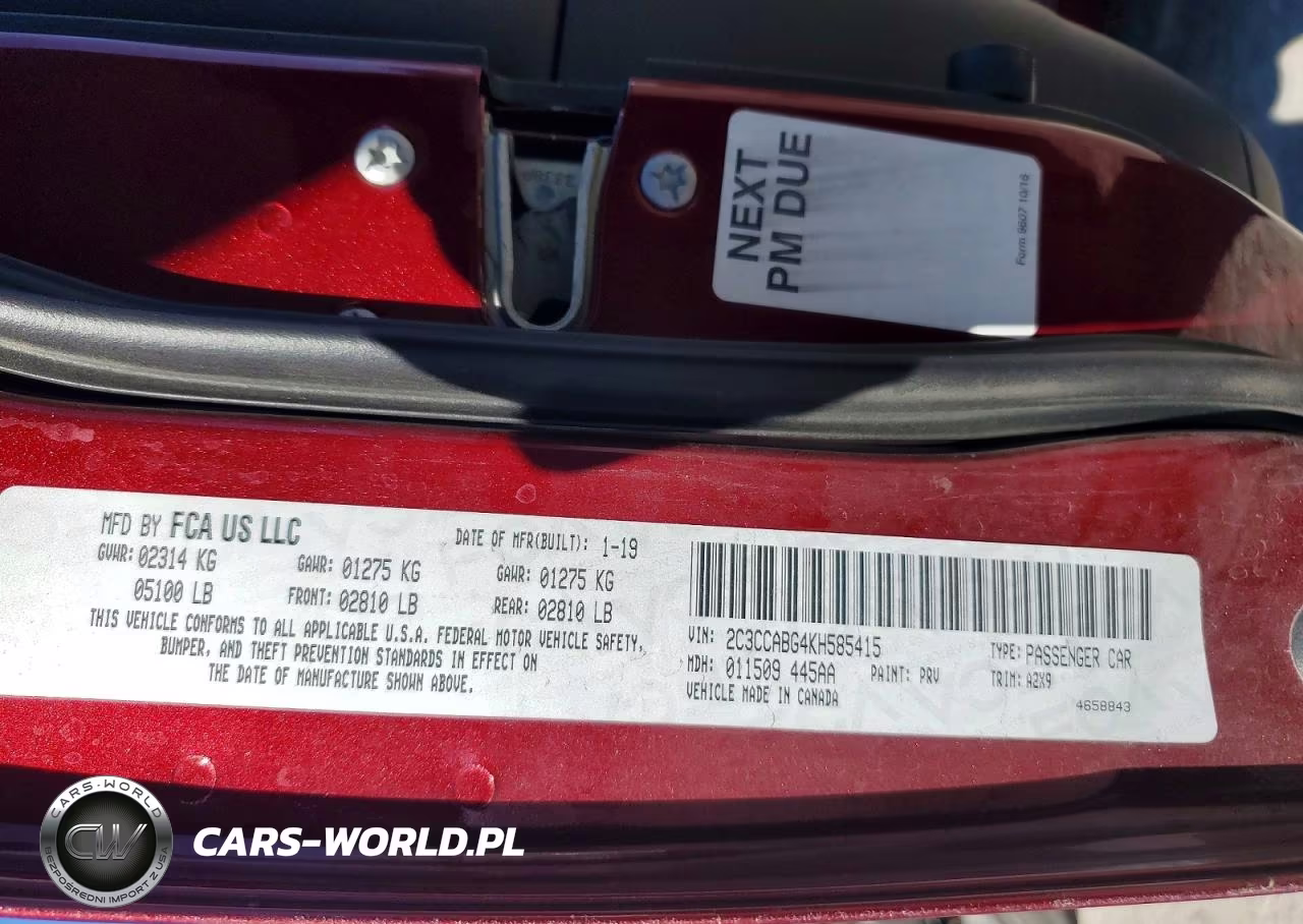 2019 Chrysler 300 S VIN:2C3CCABG4KH585415 - 12