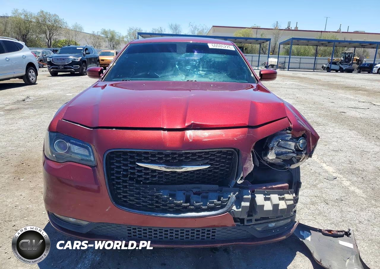 2019 Chrysler 300 S VIN:2C3CCABG4KH585415 - 5