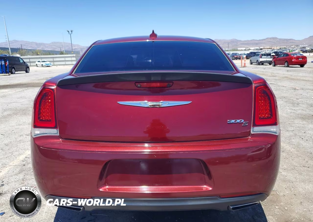 2019 Chrysler 300 S VIN:2C3CCABG4KH585415 - 6