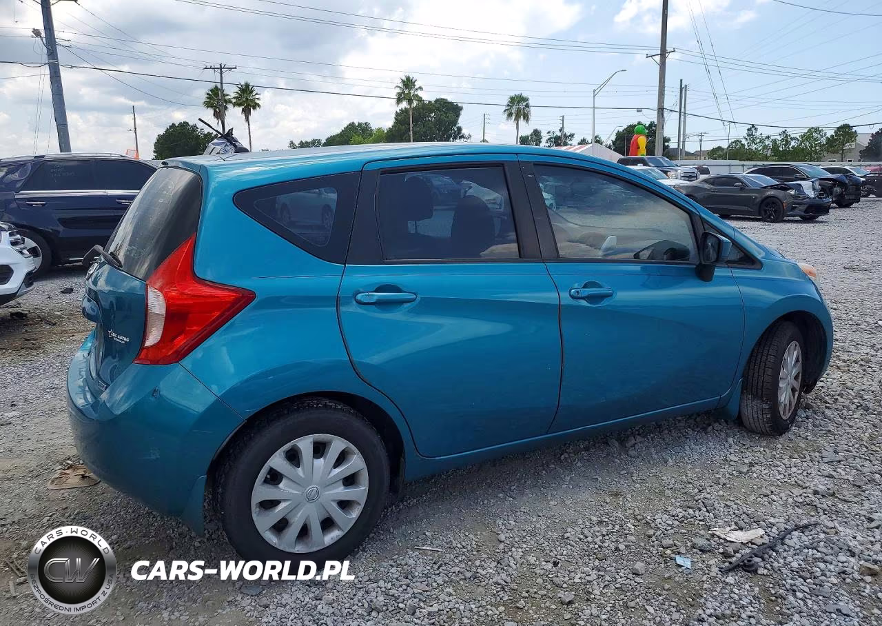 2015 Nissan Versa Note S Plus VIN:3N1CE2CP1FL355390 - 3