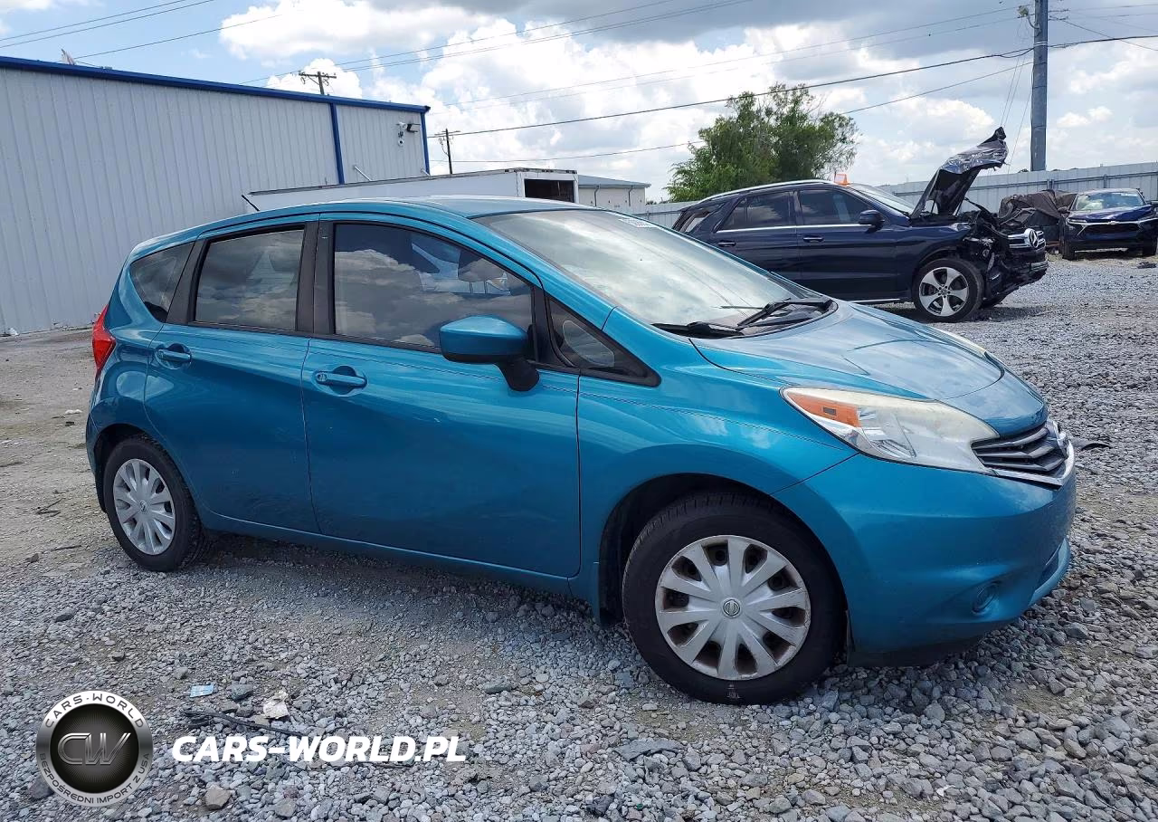2015 Nissan Versa Note S Plus VIN:3N1CE2CP1FL355390 - 4