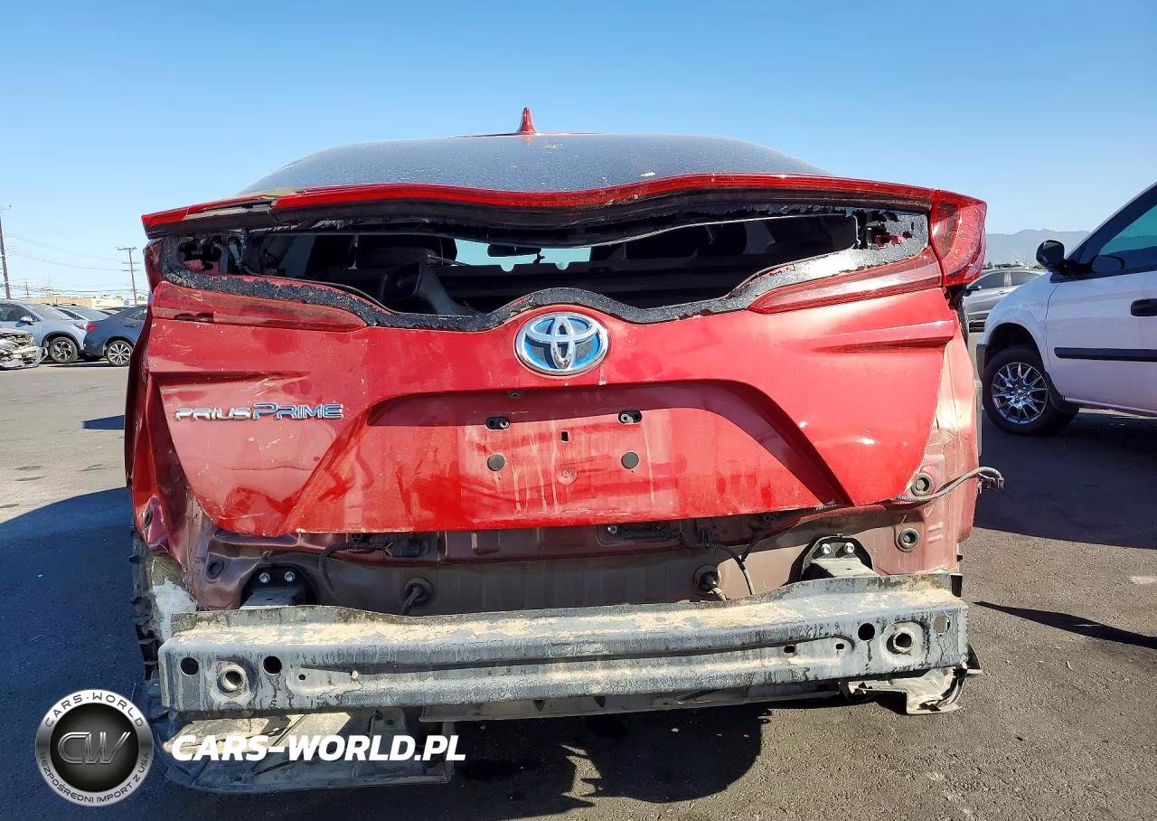 2018 Toyota Prius Prime Premium VIN:JTDKARFP4J3084998 - 6
