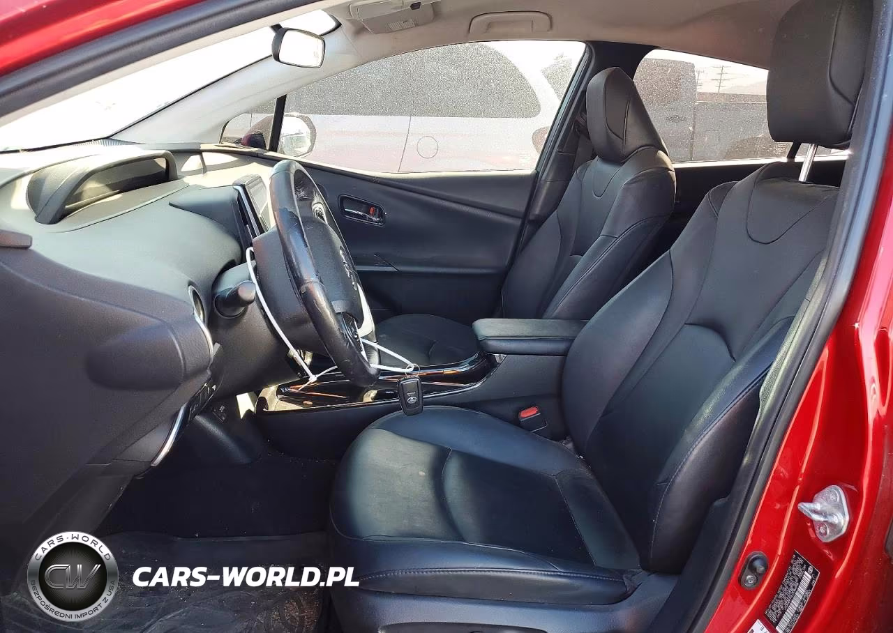2018 Toyota Prius Prime Premium VIN:JTDKARFP4J3084998 - 7
