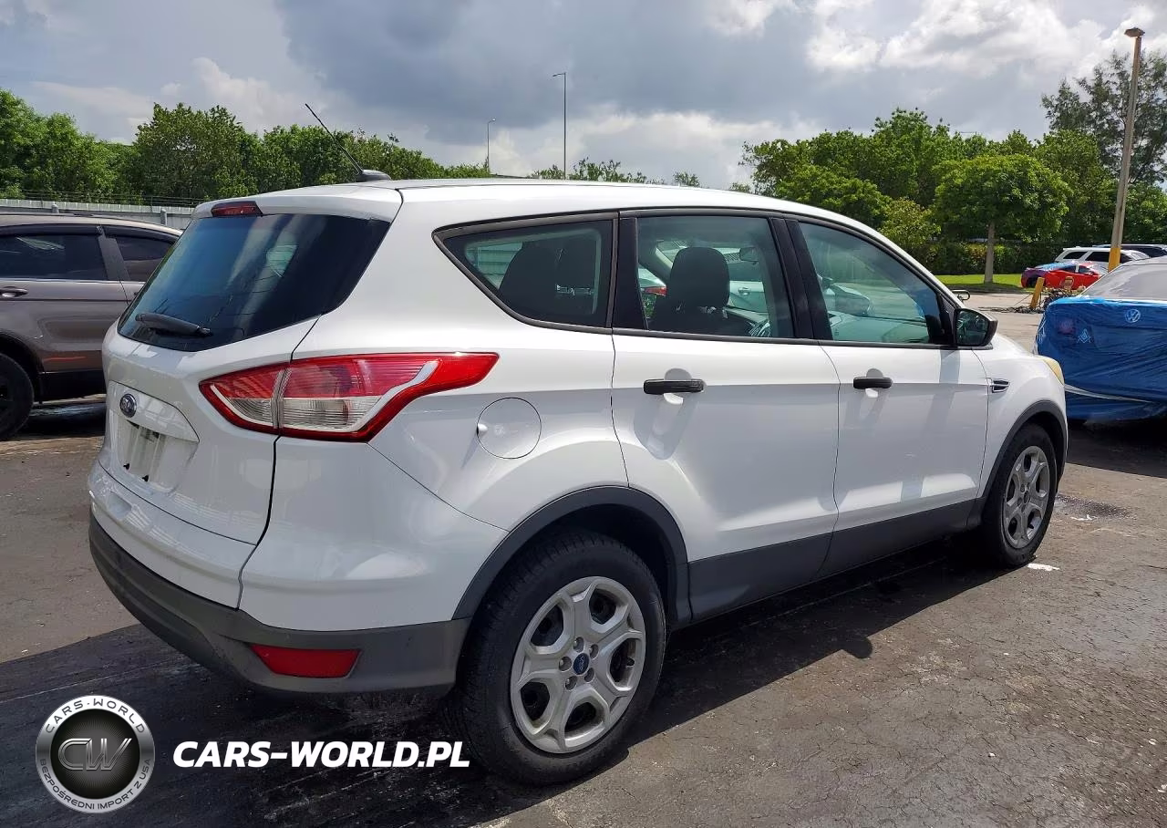 2016 Ford Escape S VIN:1FMCU0F79GUB66778 - 3