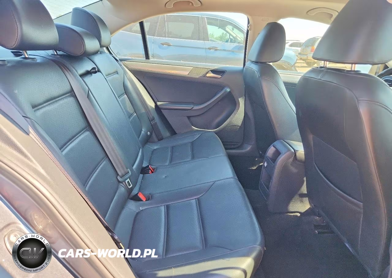 2015 Volkswagen Jetta Se VIN:3VWD17AJ2FM230592 - 10