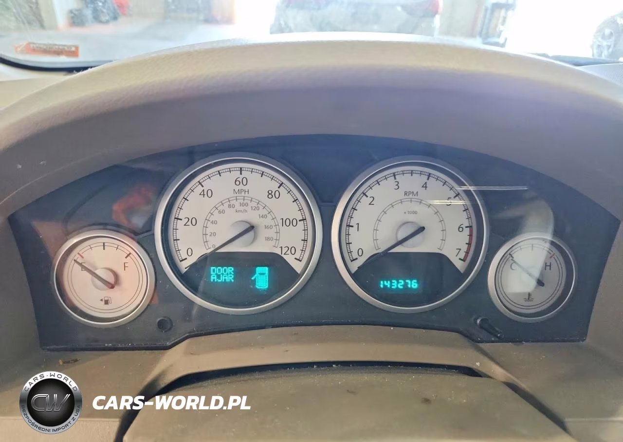 2010 Chrysler Town & Country Limited VIN:2A4RR6DX8AR239966 - 9