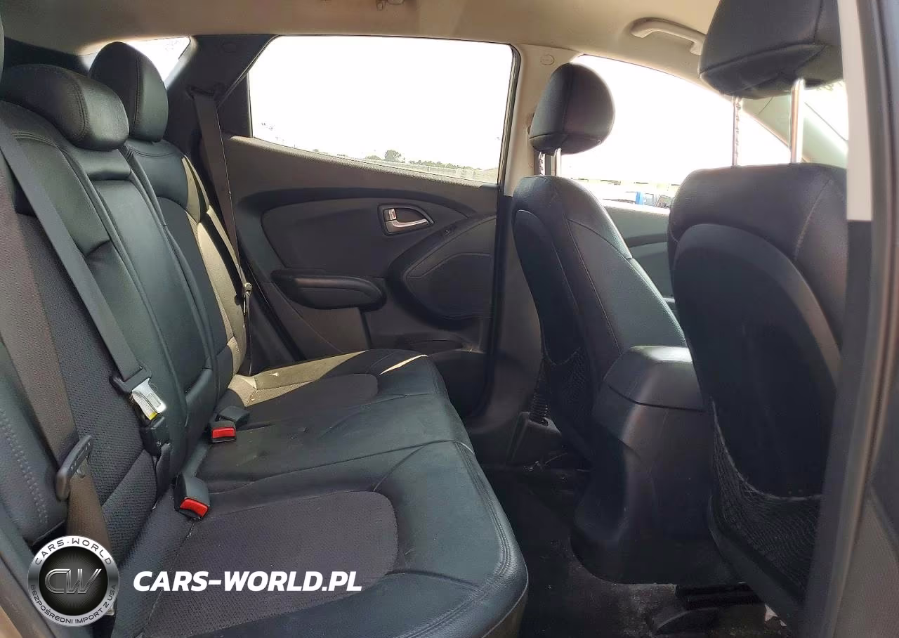 2012 Hyundai Tucson Gls VIN:KM8JU3ACXCU515258 - 10