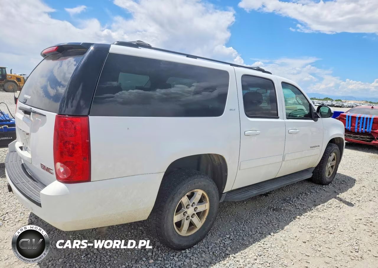 2013 GMC Yukon Xl K1500 Slt VIN:1GKS2KE78DR102527 - 3