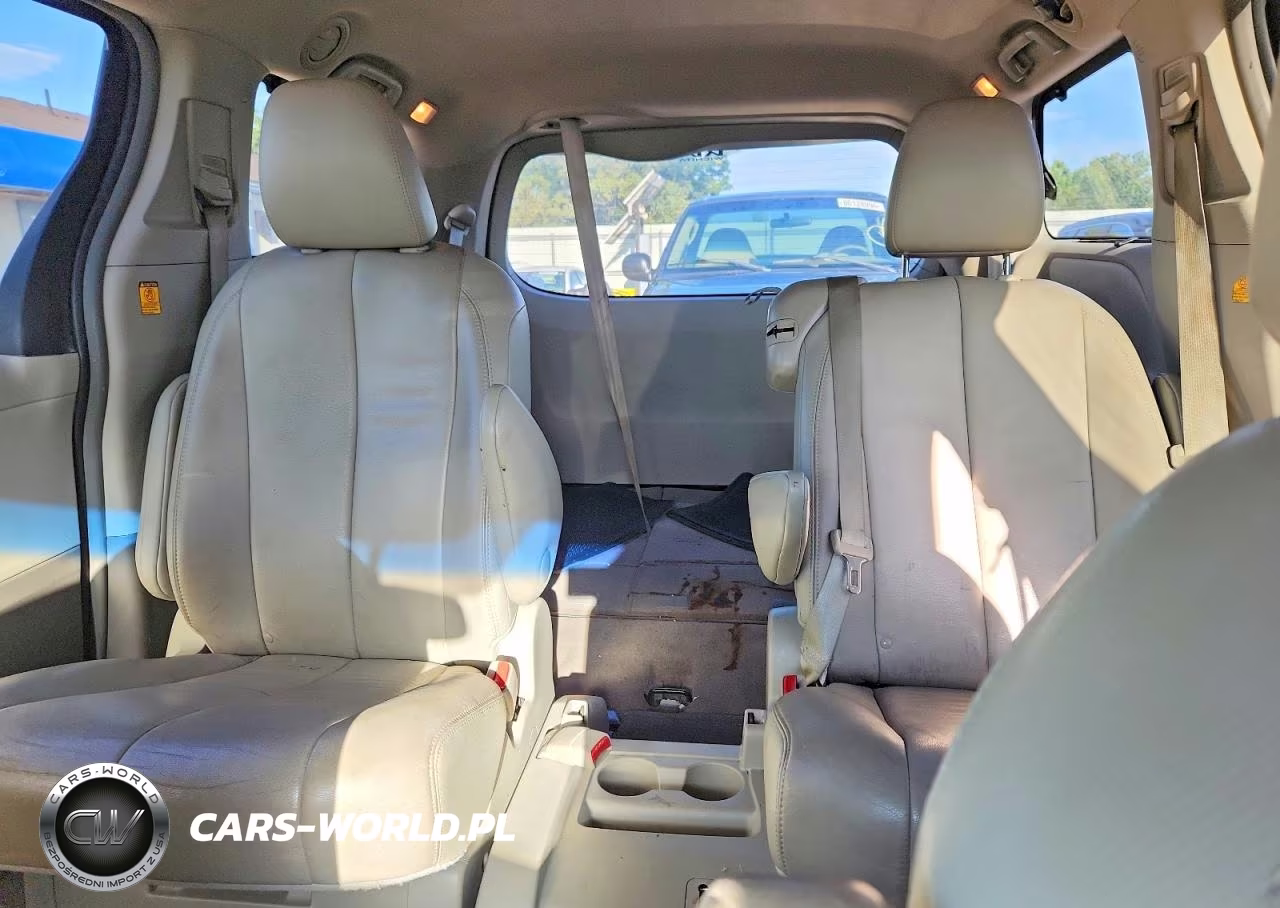 2013 Toyota Sienna Xle 8-Passenger VIN:5TDYK3DC9DS366030 - 10