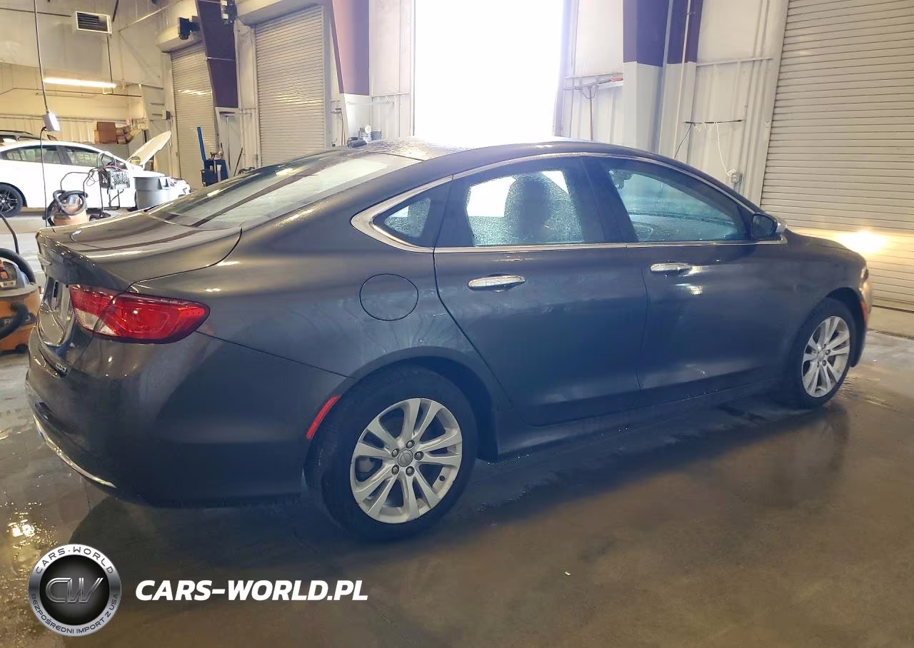 2016 Chrysler 200 Limited VIN:1C3CCCAB1GN130182 - 3