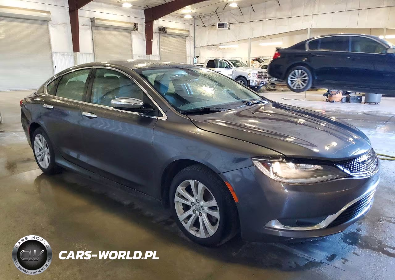 2016 Chrysler 200 Limited VIN:1C3CCCAB1GN130182 - 4