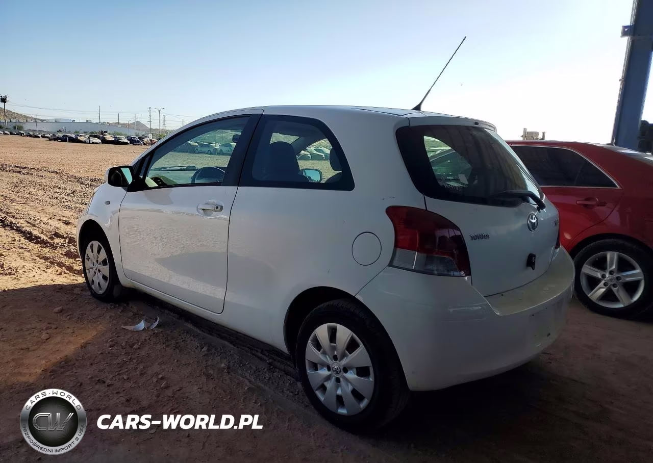 2011 Toyota Yaris Base VIN:JTDJT4K39B5341137 - 2