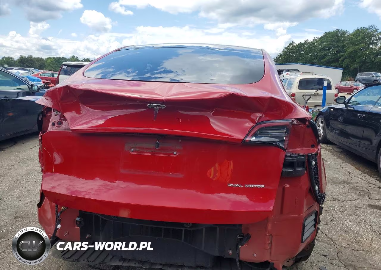 2023 Tesla Model Y VIN:7SAYGDEEXPA041208 - 6