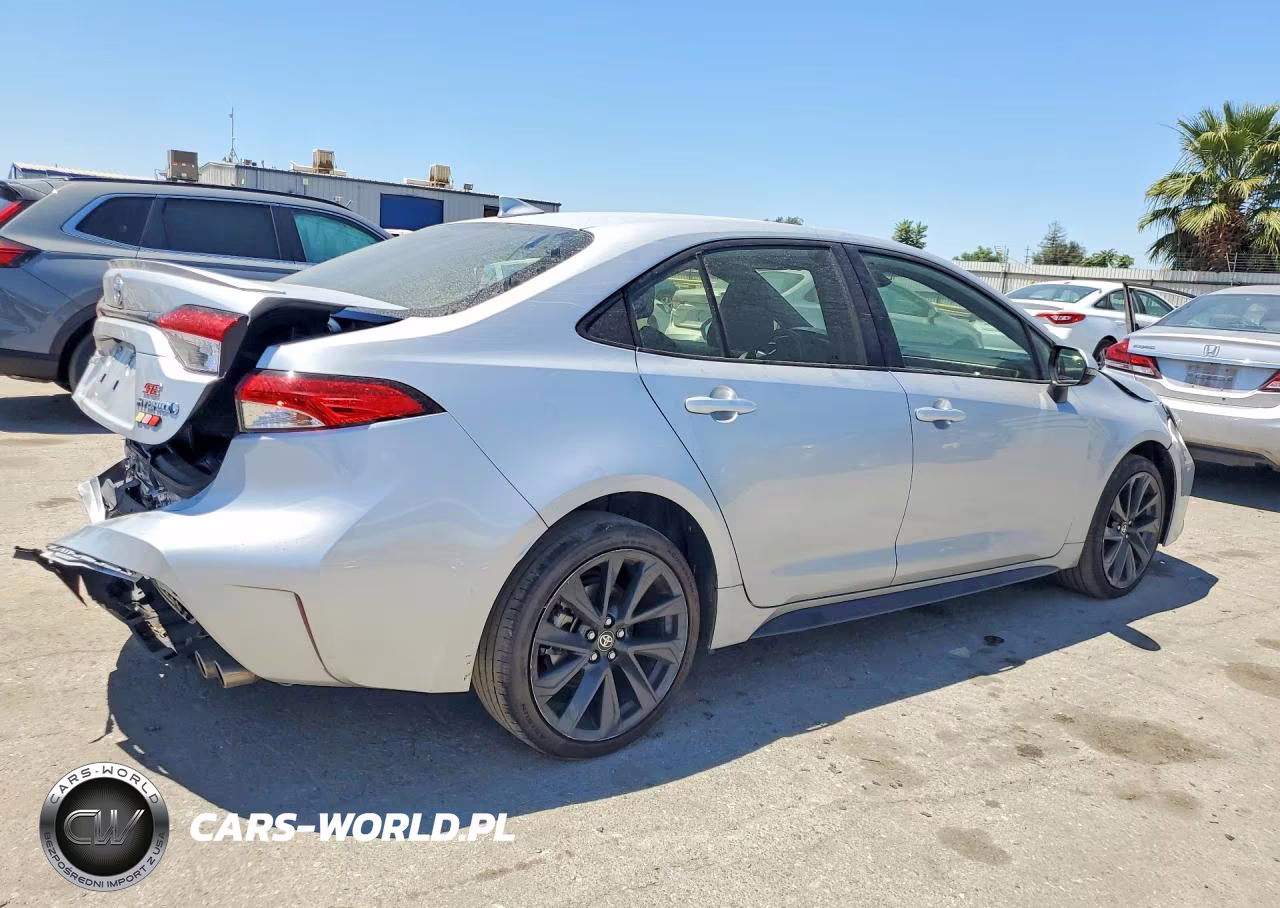 2024 Toyota Corolla Hybrid Se VIN:JTDBCMFE8R3058282 - 3