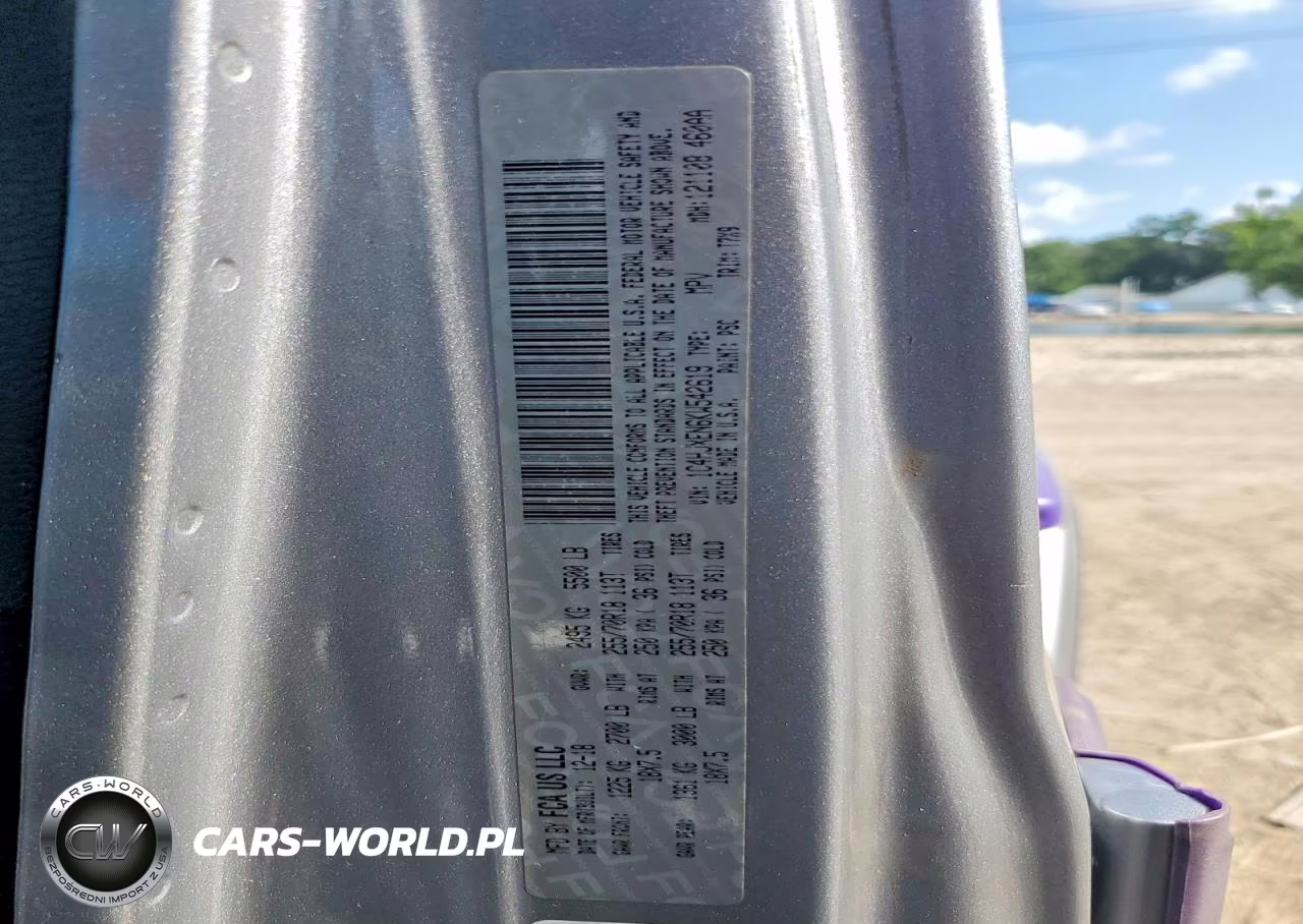 2019 Jeep Wrangler Unlimited Sahara VIN:1C4HJXEN6KW542619 - 12