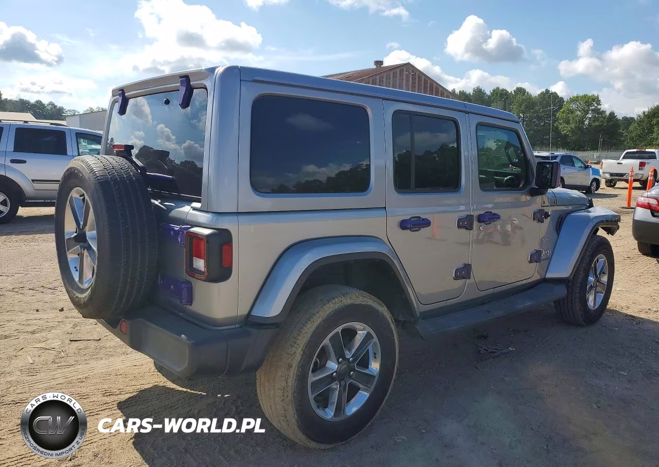 2019 Jeep Wrangler Unlimited Sahara VIN:1C4HJXEN6KW542619 - 3