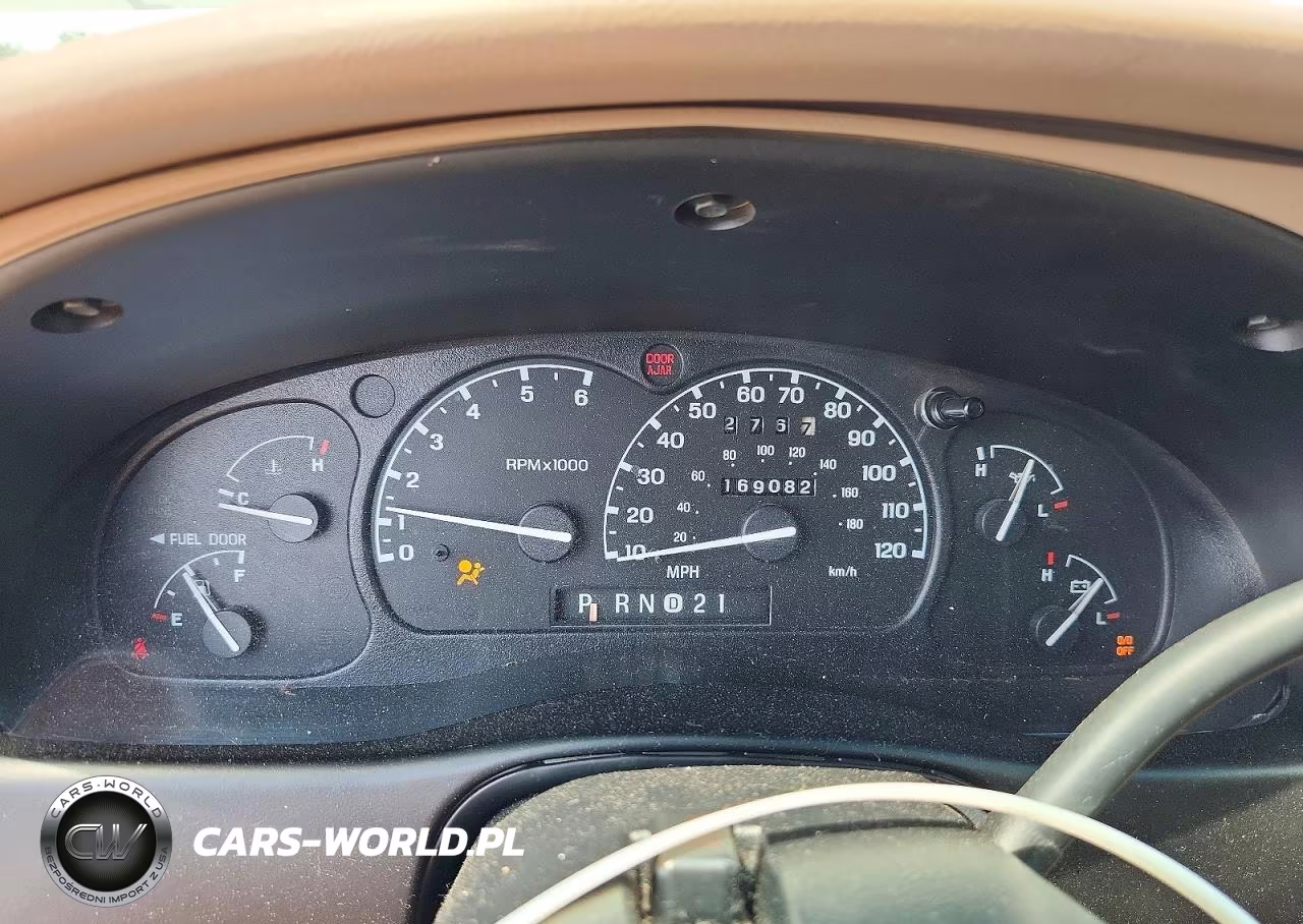 2000 Mercury Mountaineer VIN:4M2DU86P5YUJ32355 - 9