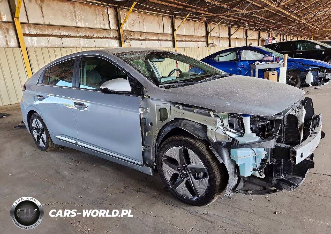 2020 Hyundai Ioniq Sel VIN:KMHC85LC3LU213347 - 4