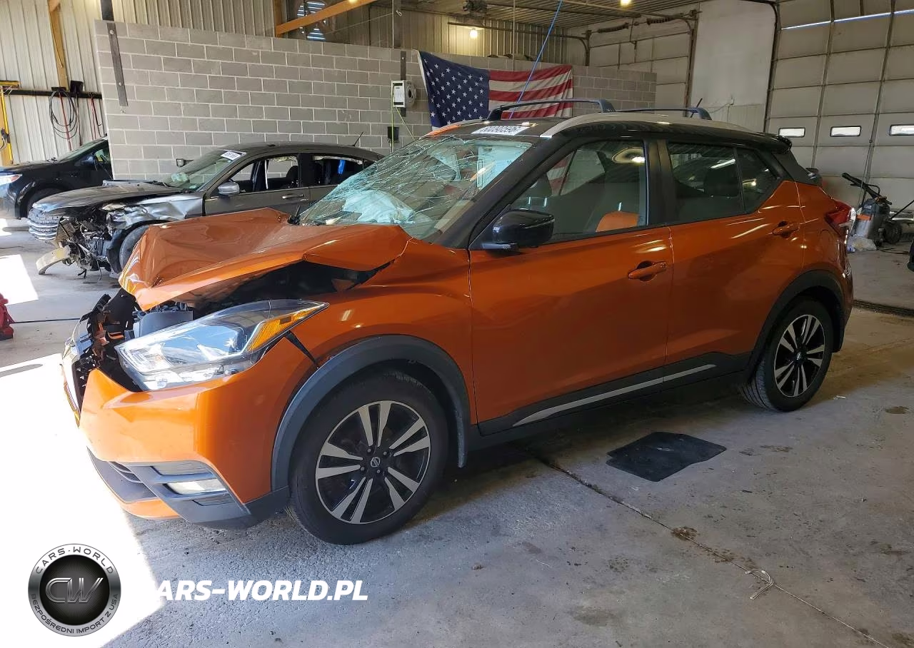 2019 Nissan Kicks Sr