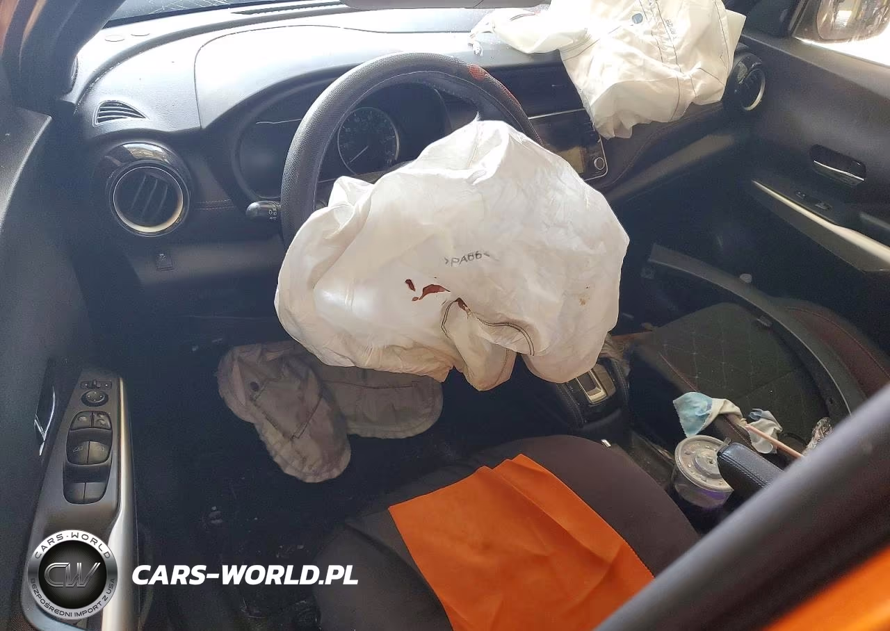 2019 Nissan Kicks Sr VIN:3N1CP5CU7KL566735 - 8