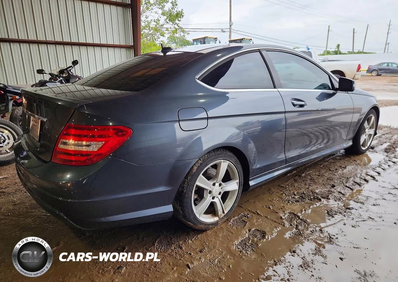 2013 Mercedes-Benz C 250 VIN:WDDGJ4HB7DG053015 - 3