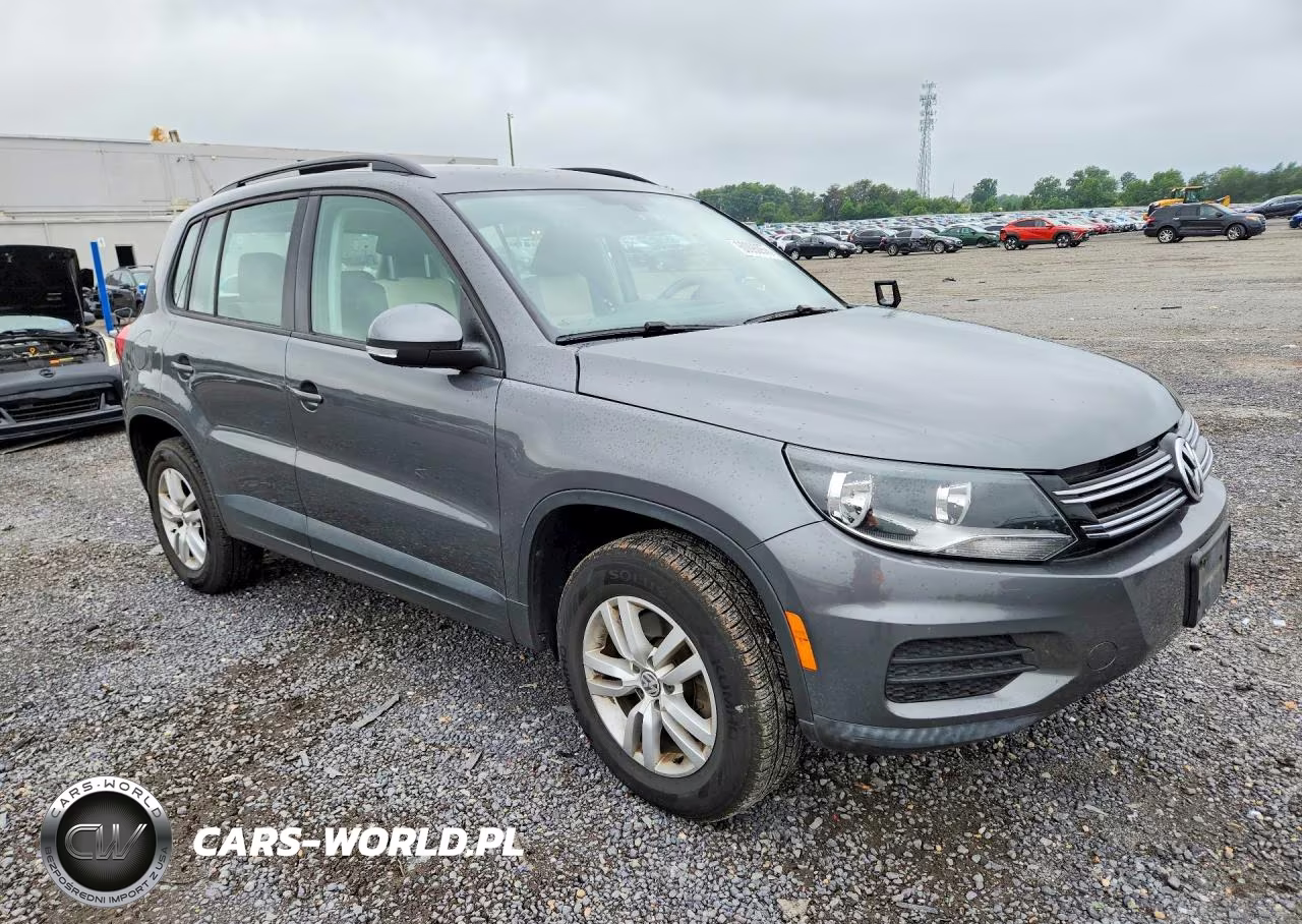 2016 Volkswagen Tiguan S VIN:WVGAV7AX3GW031286 - 4