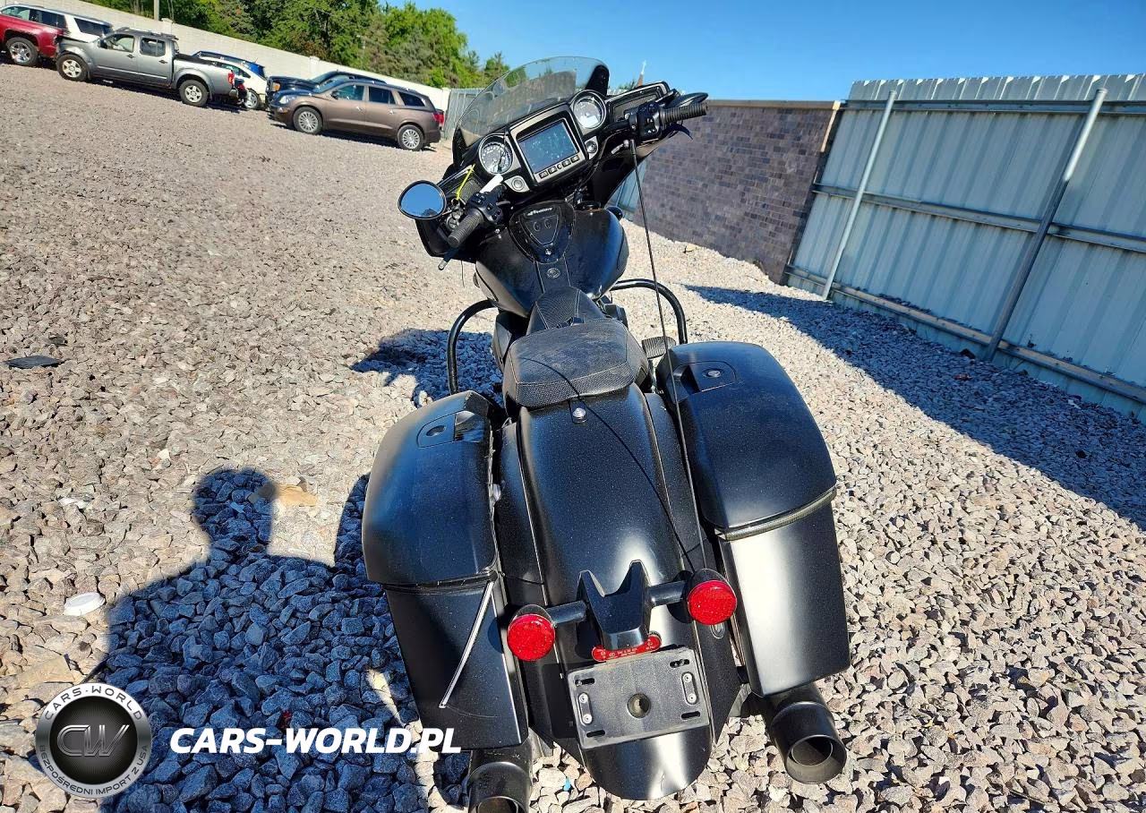 2019 Indian Motorcycle Co. Chieftain Dark Horse VIN:56KTCDAA9K3380812 - 4