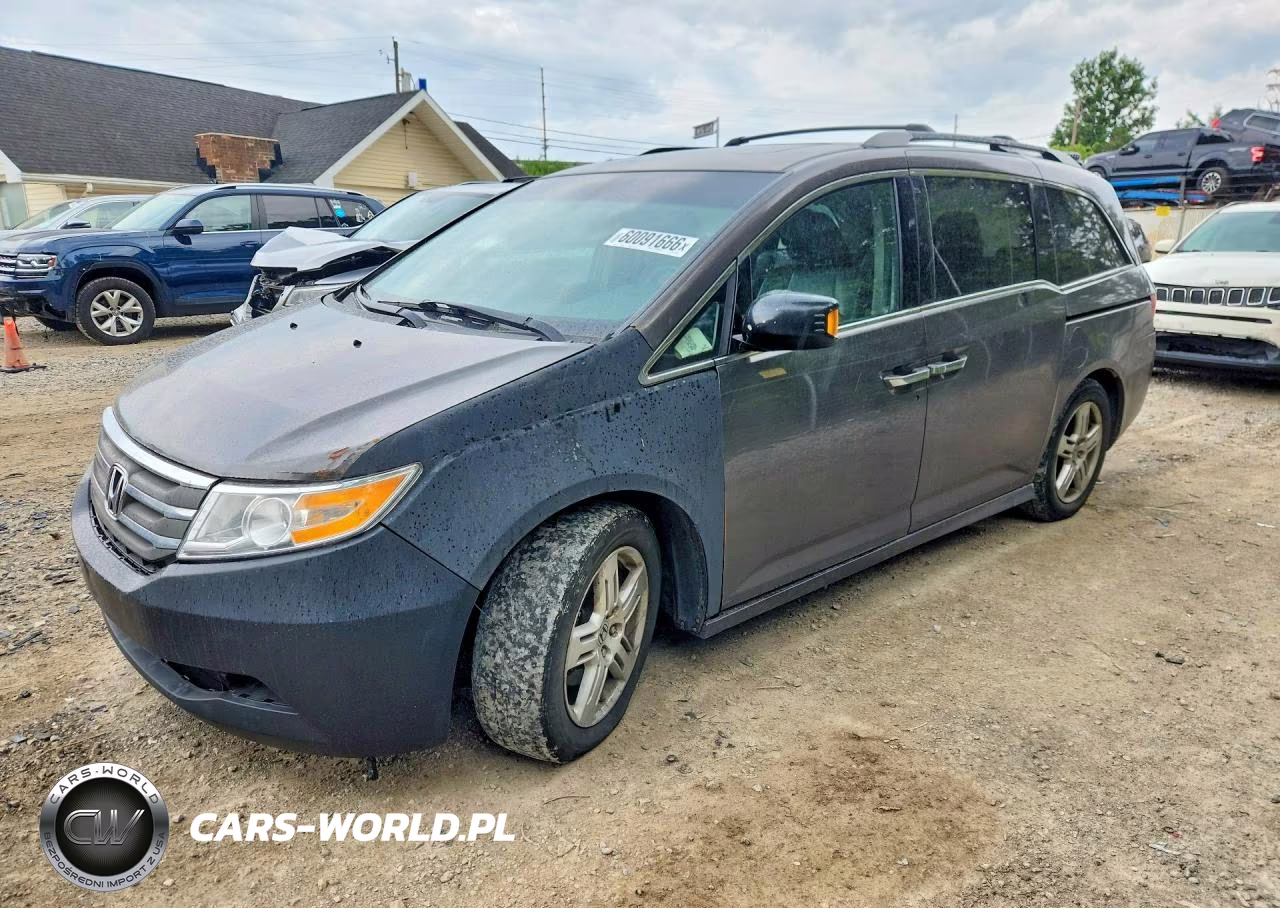2011 Honda Odyssey Touring – zdjęcie 1 z 13