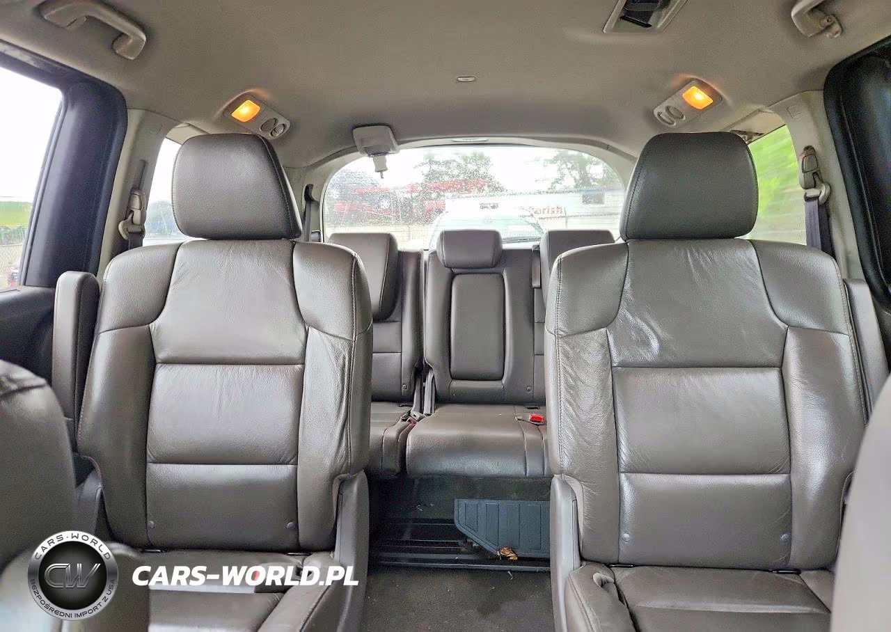 2011 Honda Odyssey Touring VIN:5FNRL5H9XBB049161 - 10
