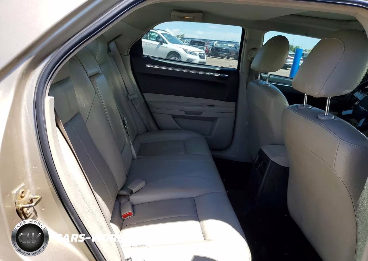 2006 Chrysler 300 Touring VIN:2C3KK53G16H149227 - 10