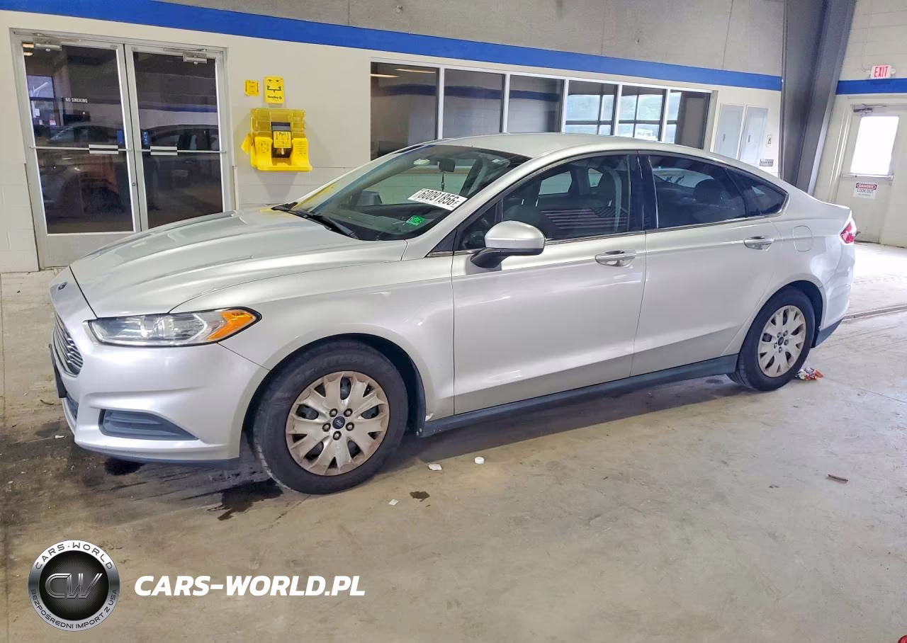 2013 Ford Fusion S – zdjęcie 1 z 12