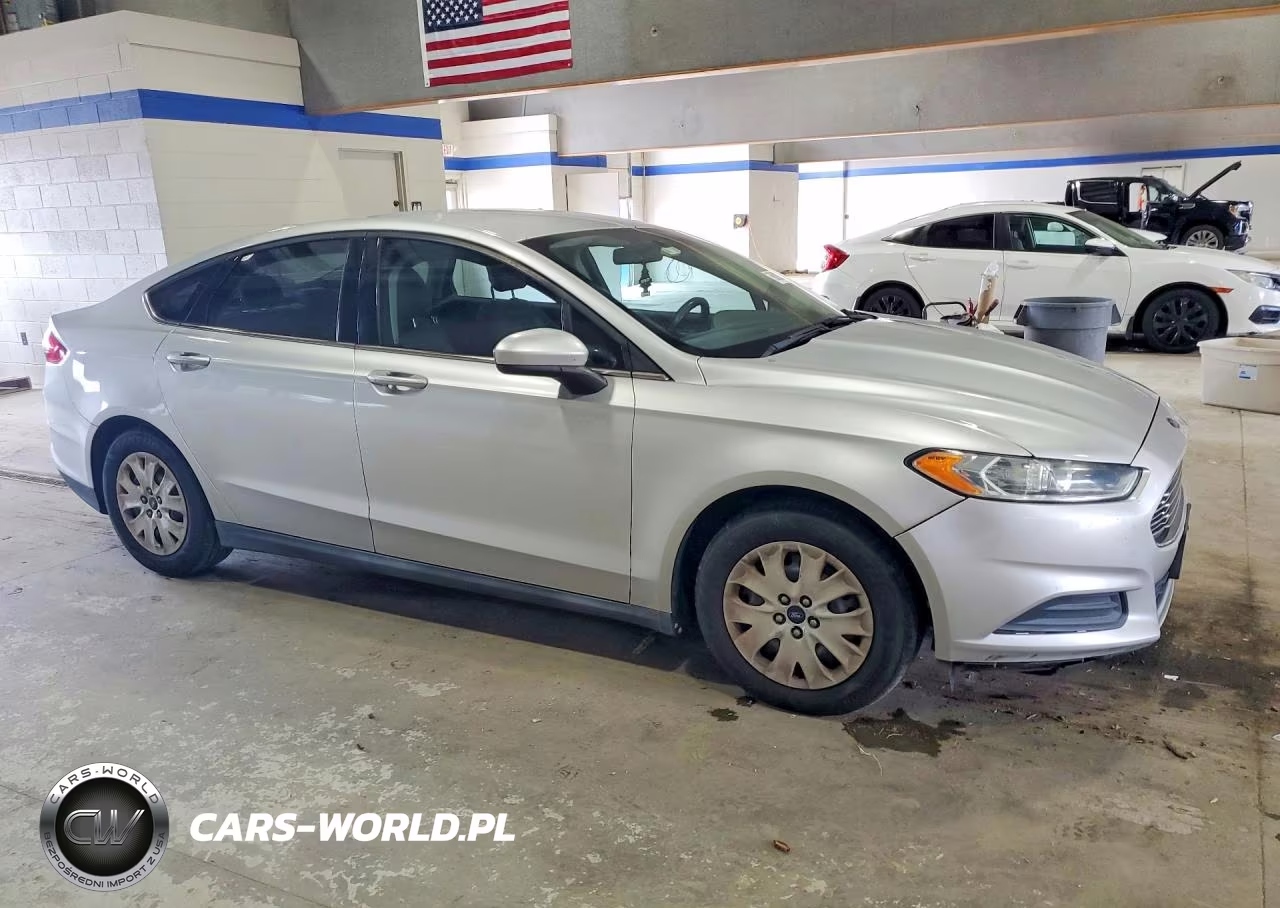 2013 Ford Fusion S VIN:3FA6P0G74DR383610 - 4